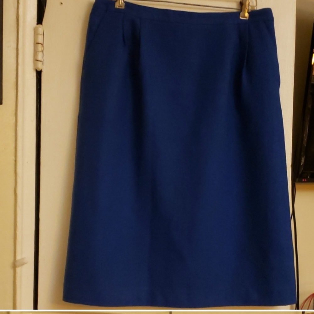 Mark Reed Stylish Women's Wool Midi Skirt in Classic Blue Size  18W